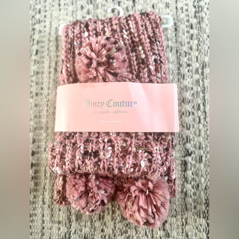 NWT Juicy Couture Knit Hat and Scarf‎ Set
